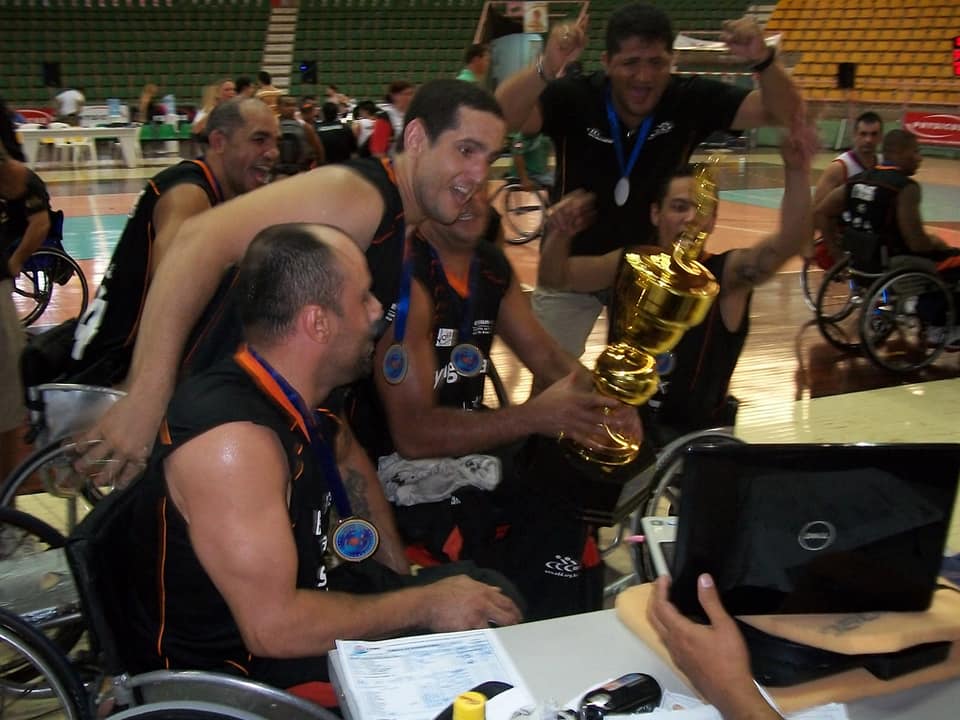 Comemoração de atletas e Assistente Técnico Alexandre do 1º título brasileiro da ADD/Magic Hands. São José do Rio Preto.
